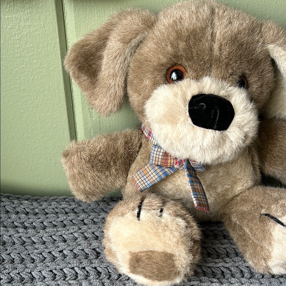 Vintage 1984 Dakin Plush Tan Dog‎ with Plaid Bow - Picture 3 of 7